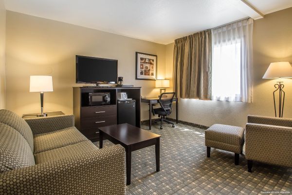 Quality Inn and Suites Decorah